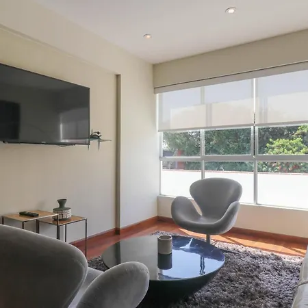 Contemporary 2Br Overlooking La Huaca Pucllana-3