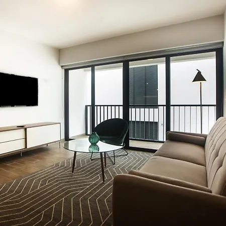 Upscale 2Br In Miraflores-2