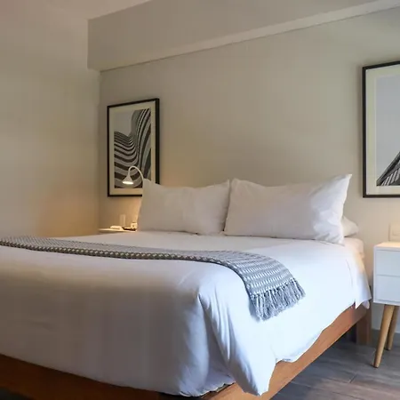Stylish 2Br In Luxury Building-3