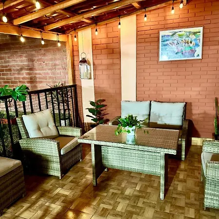 Lindo Dpto Con Vista Al Jardin, Internet Y Cable-3