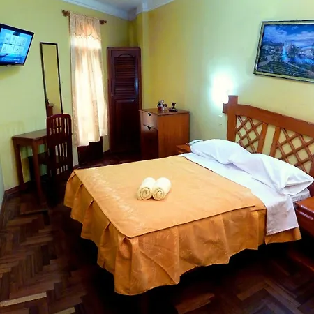 Pretty House Hotel-3