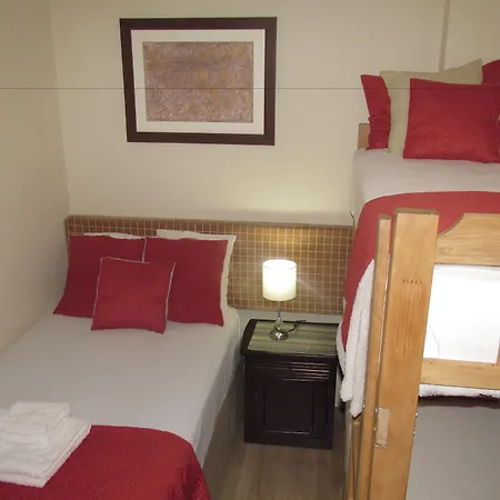 Kangaroo Wasi Airport Bed & Breakfast-2