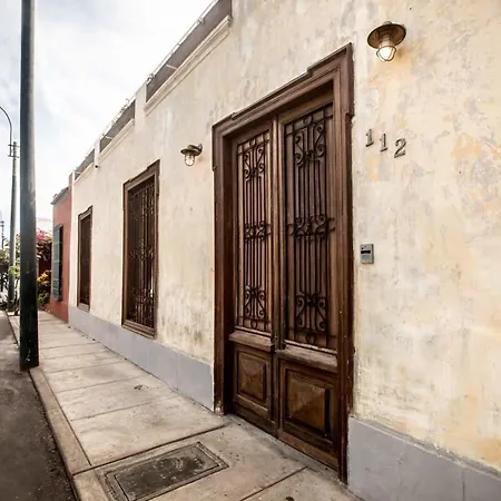 Villa With Rooftop Terrace In Barranco-3