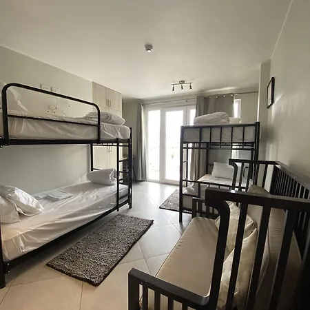 The Point Hostels Miraflores-2