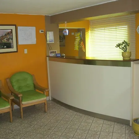 Hostal Hostello - Lima Airport-3