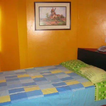 Hostal Hostello - Lima Airport-2