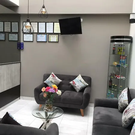 Hostal Parisuite-2