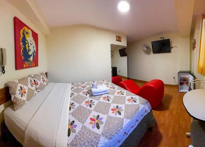 Hostal El Click Lima