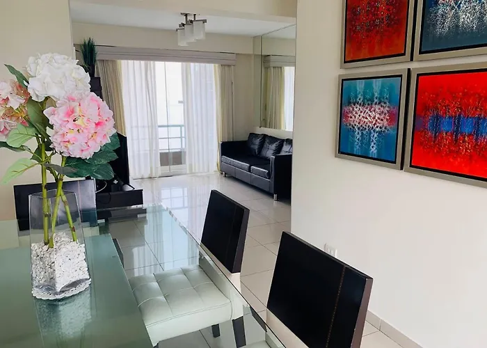 Spacious apartment in Miraflores Lima admite animales